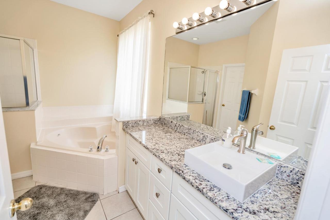 Disney Dream With Hot Tub, Pool, Xbox, Games Room, Lakeview, 10 Min To Disney, Clubhouse Kissimmee Eksteriør bilde